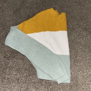 Hollister Women’s Tricolor Knit Sweater| Color: Blue/Yellow| Size S